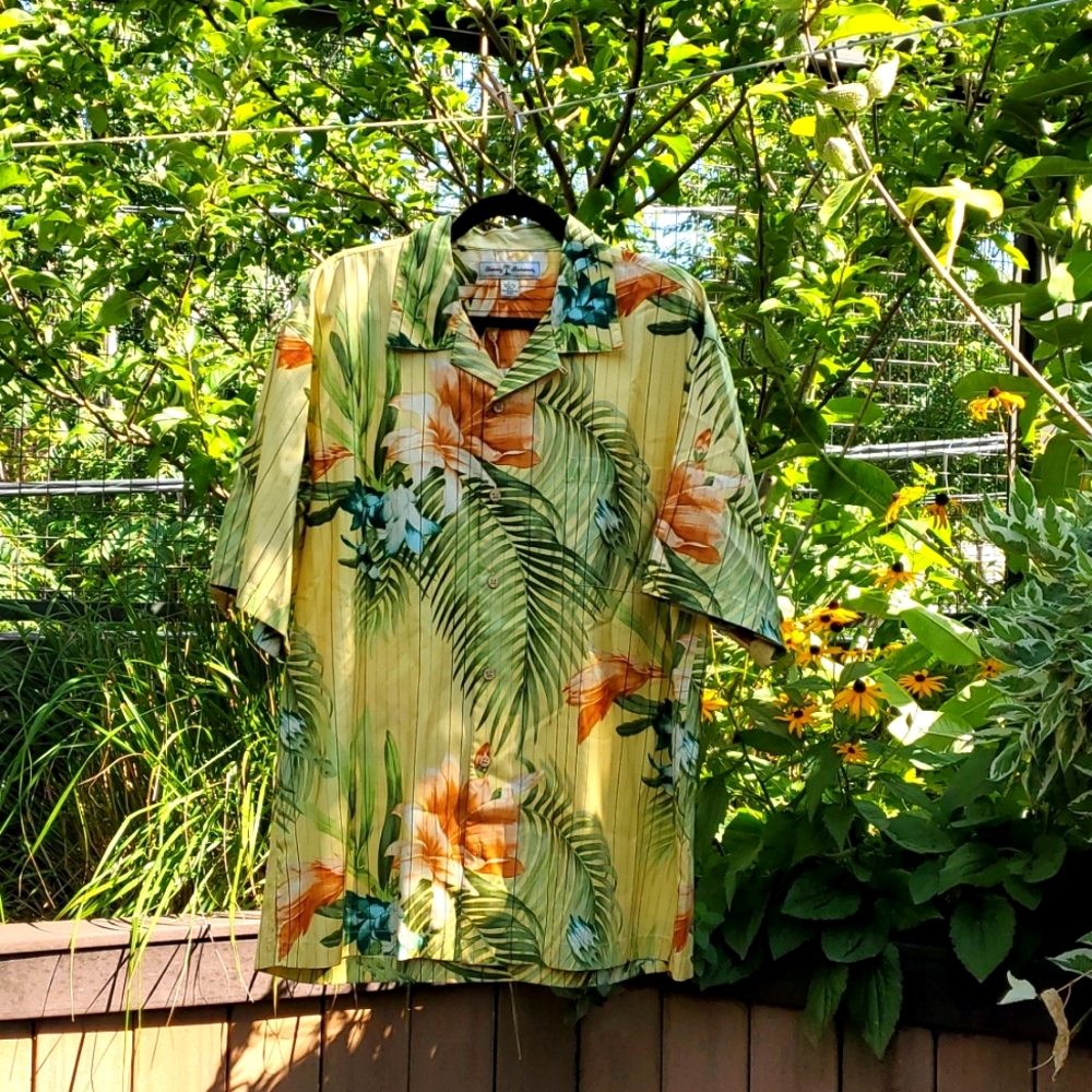 Tommy Bahama 100% silk shirt,Men's large.